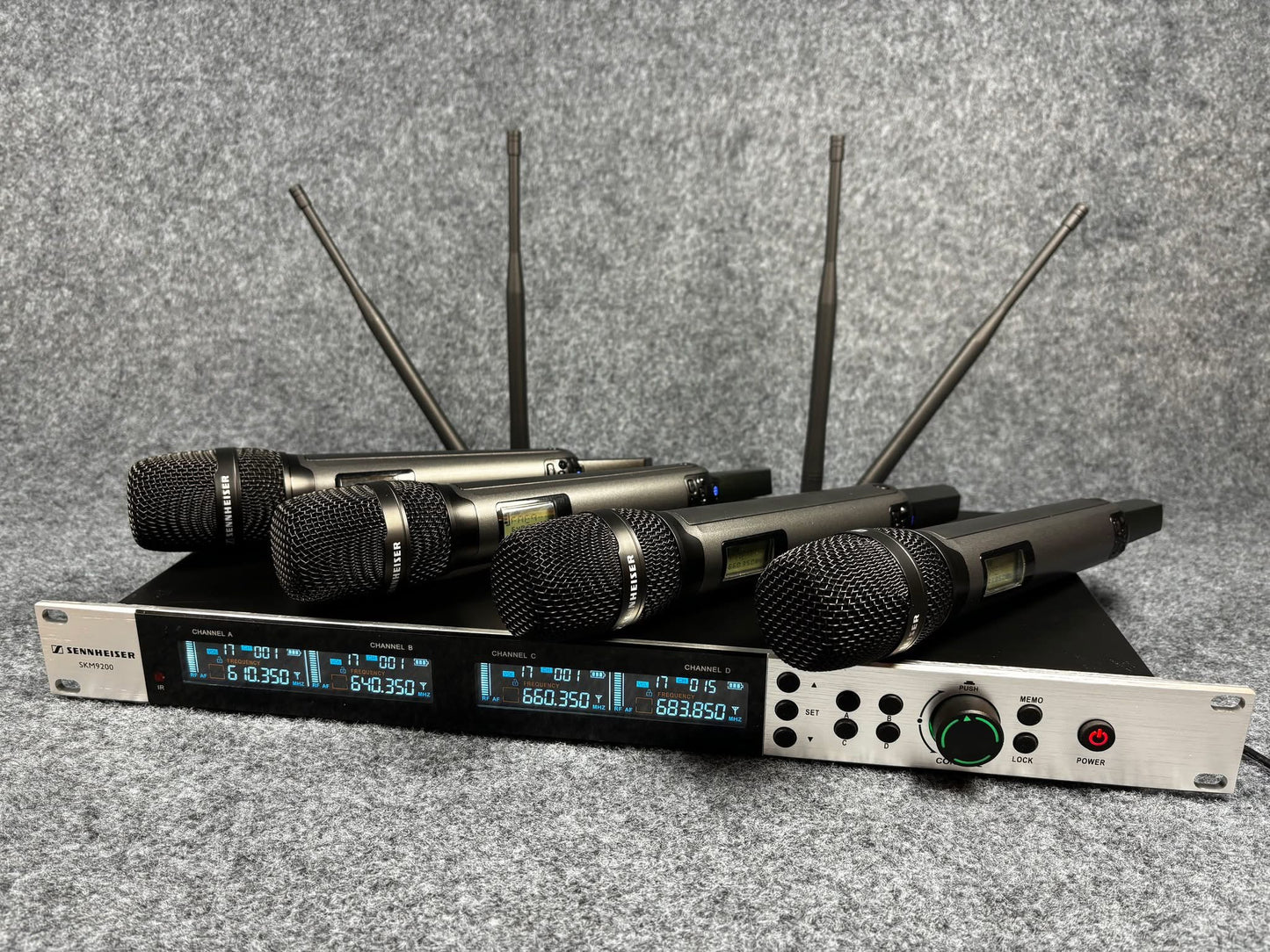 SKM9200 Microfono inalambrico 4 canales