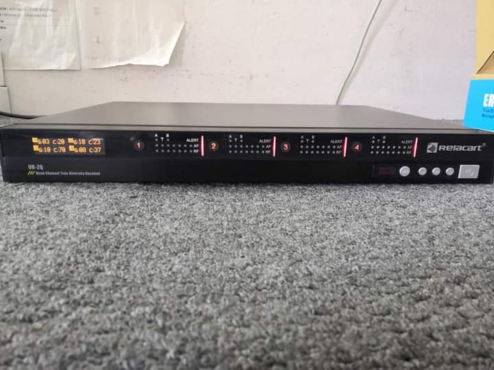 RELACART UR-2Q Microfono 4 Canales true diversity